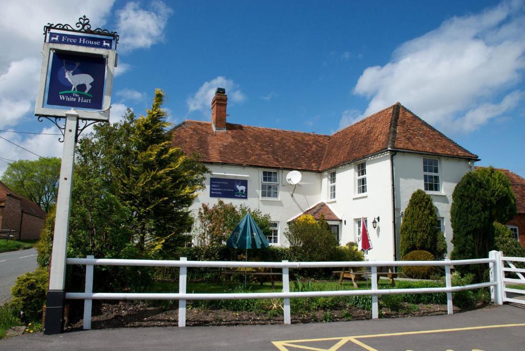 The White Hart Inn Newbury  Exteriör bild